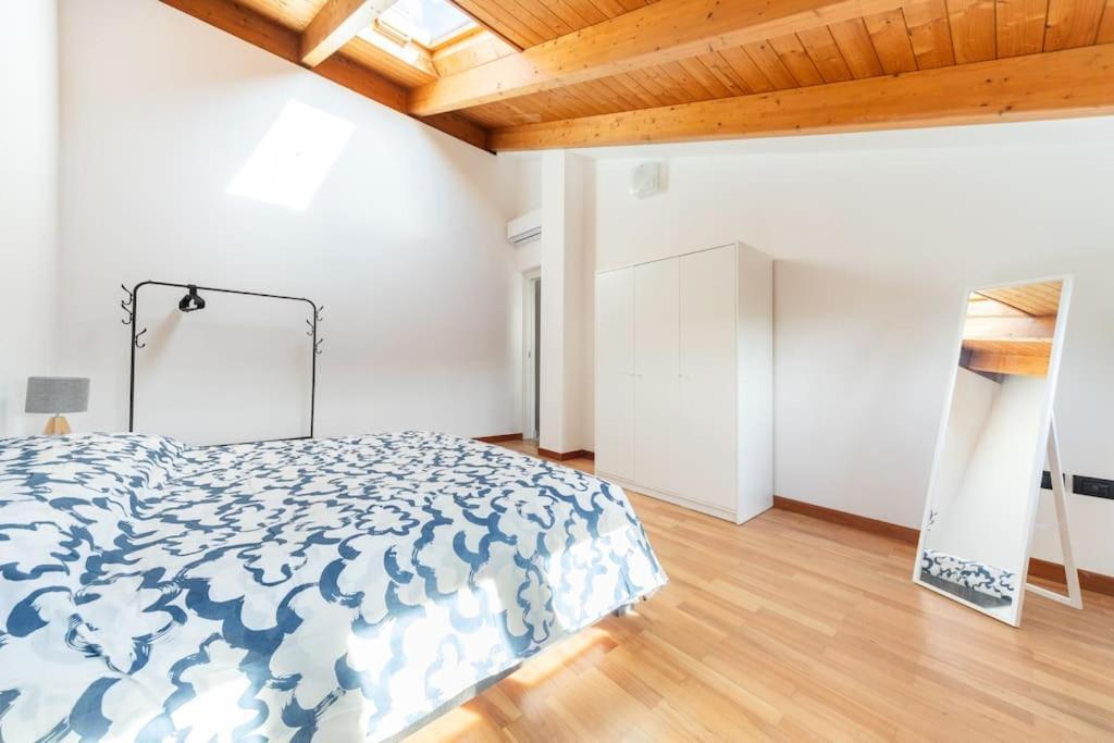 Appartamento Unico A Bologna Con 3 Camere E Parcheggio Gratuito Buitenkant foto