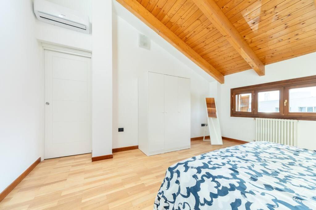 Appartamento Unico A Bologna Con 3 Camere E Parcheggio Gratuito Buitenkant foto