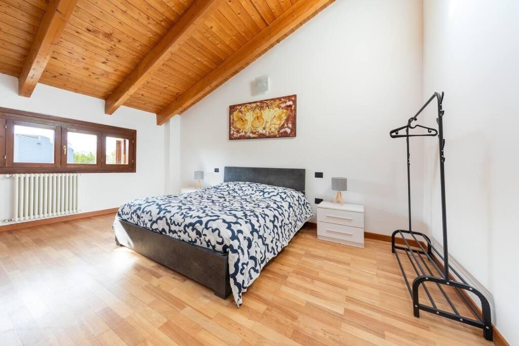 Appartamento Unico A Bologna Con 3 Camere E Parcheggio Gratuito Buitenkant foto